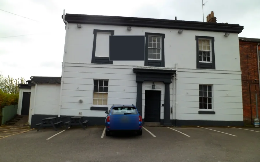 Georgian-style period public house, bar and restaurant in Solihull, recorded in a photographic Schedule of Condition by AXIOS